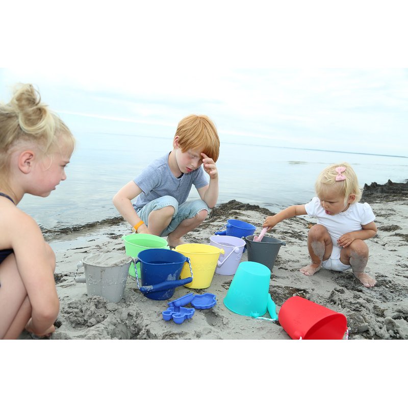 Funkit world - Składane wiaderko do wody i piasku Scrunch Bucket - Czerwony