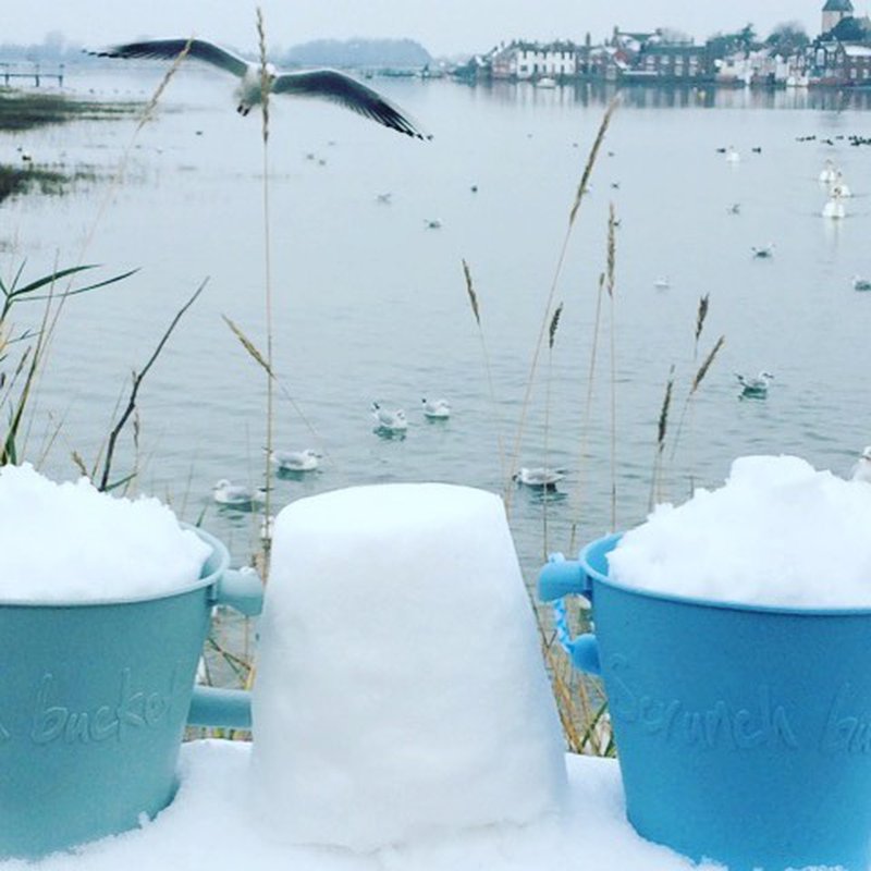 Funkit world - Składane wiaderko do wody i piasku Scrunch Bucket - Czerwony