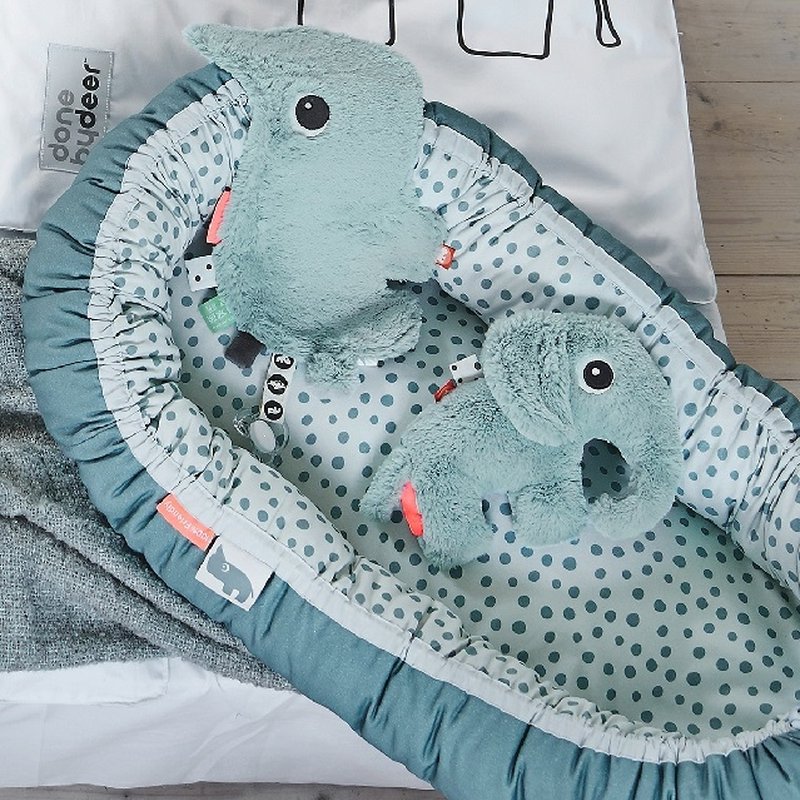 Done by Deer Przytulanka Niebieska Słonik