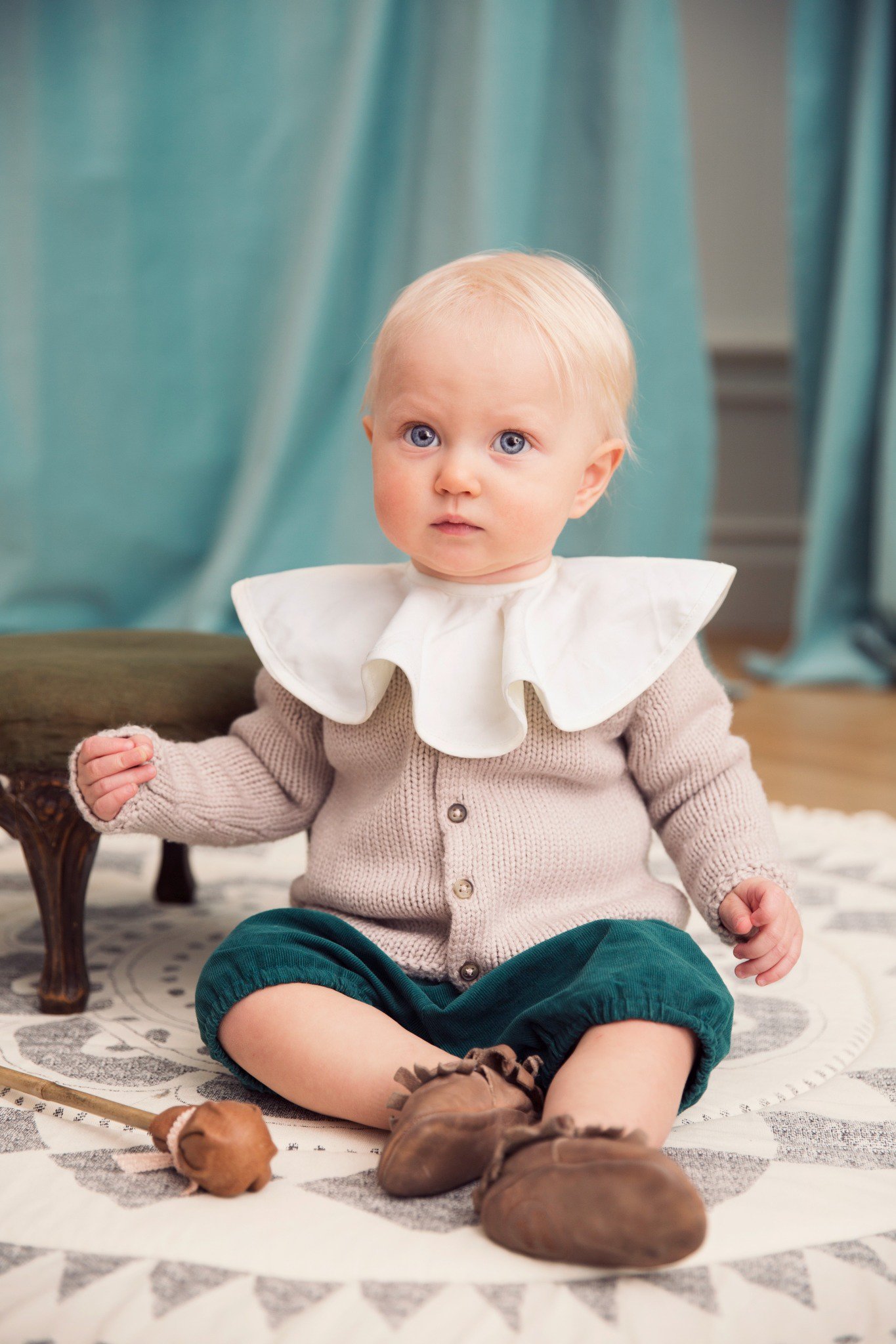 eng_pl_elodie-details-baby-bib-pierrot-vanilla-white-3317_3.jpg